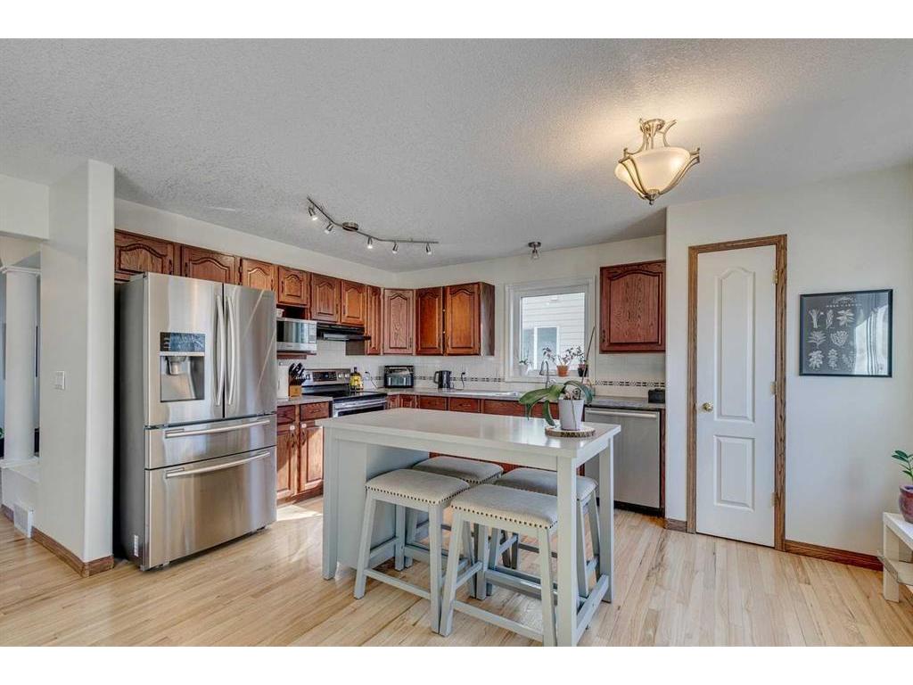 









3737


Douglas Ridge

Way Southeast,
Calgary,




AB
T2Z3C3

