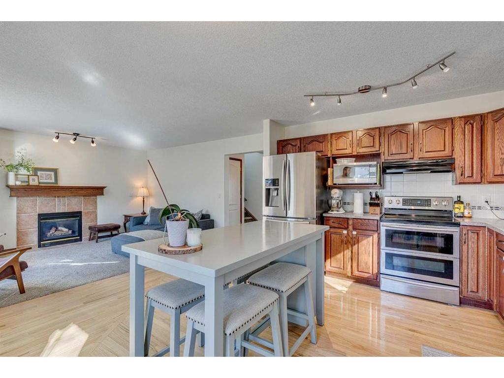 









3737


Douglas Ridge

Way Southeast,
Calgary,




AB
T2Z3C3

