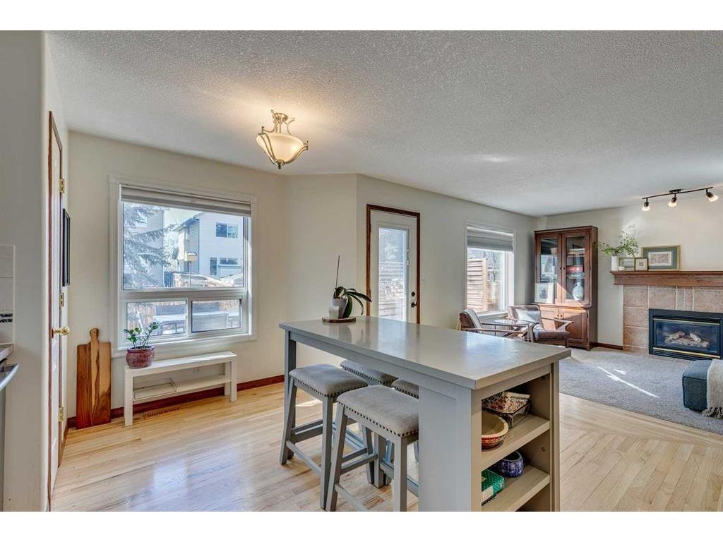 









3737


Douglas Ridge

Way Southeast,
Calgary,




AB
T2Z3C3

