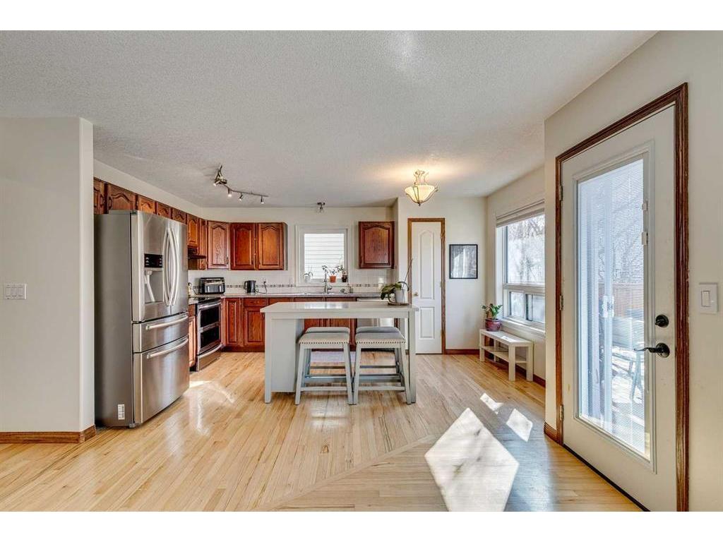 









3737


Douglas Ridge

Way Southeast,
Calgary,




AB
T2Z3C3

