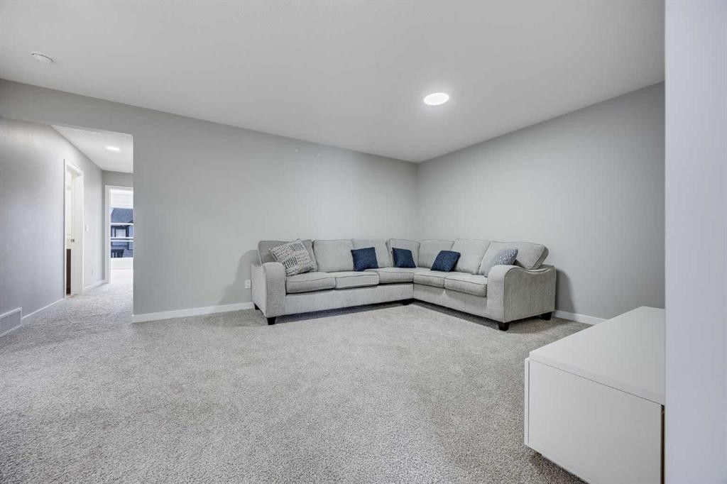 









109


Mallard

Grove Southeast,
Calgary,




AB
T3S 0E2

