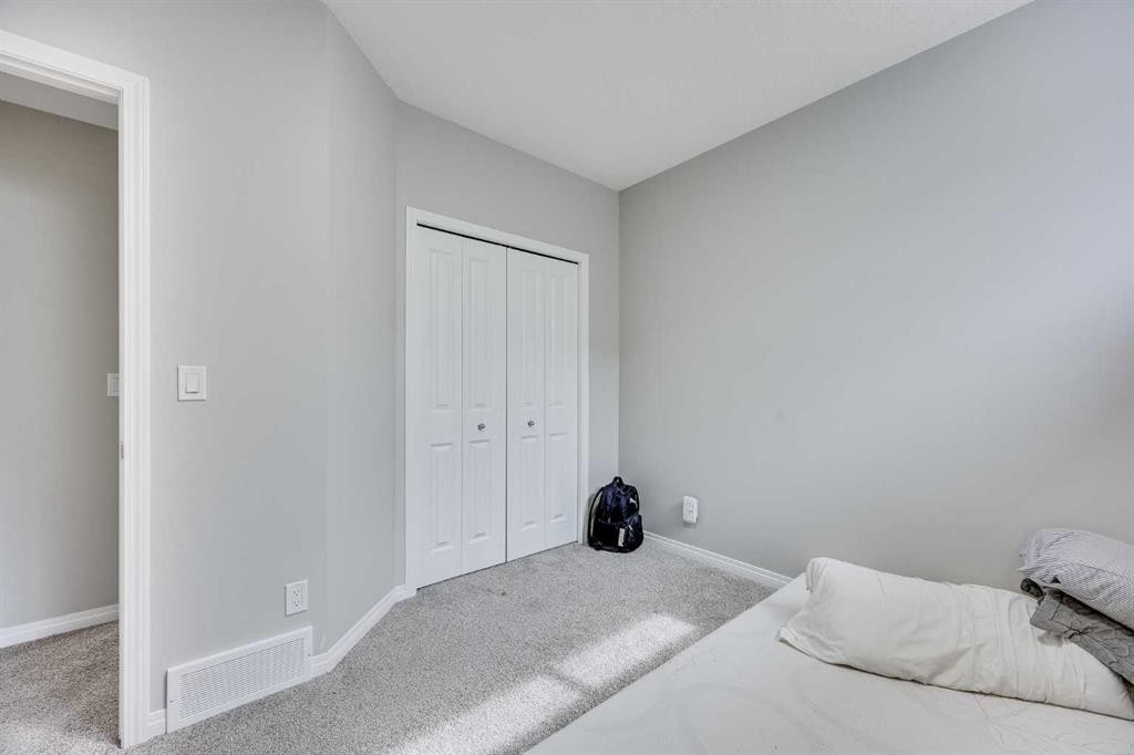 









109


Mallard

Grove Southeast,
Calgary,




AB
T3S 0E2

