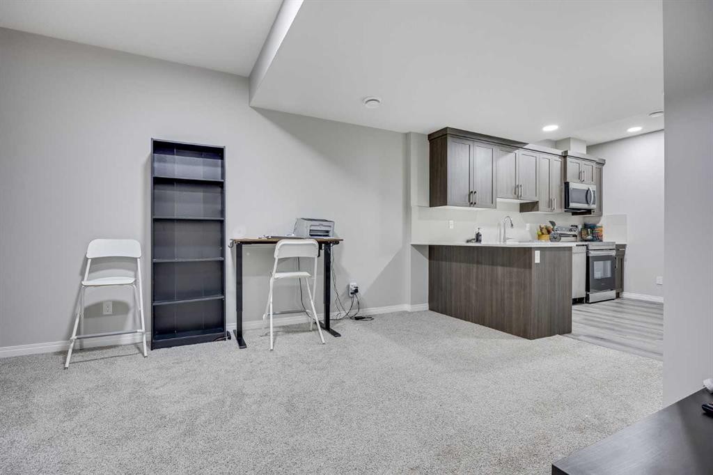 









109


Mallard

Grove Southeast,
Calgary,




AB
T3S 0E2

