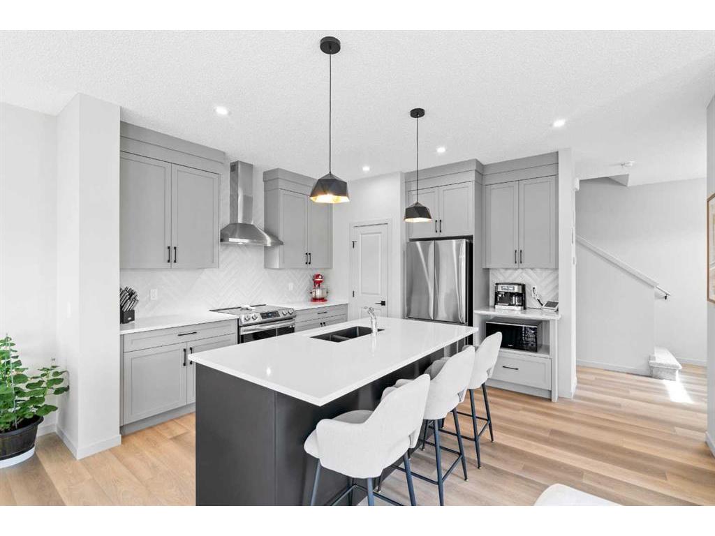 









803


Bayview

Terrace Southwest,
Airdrie,




AB
T4B 5M6

