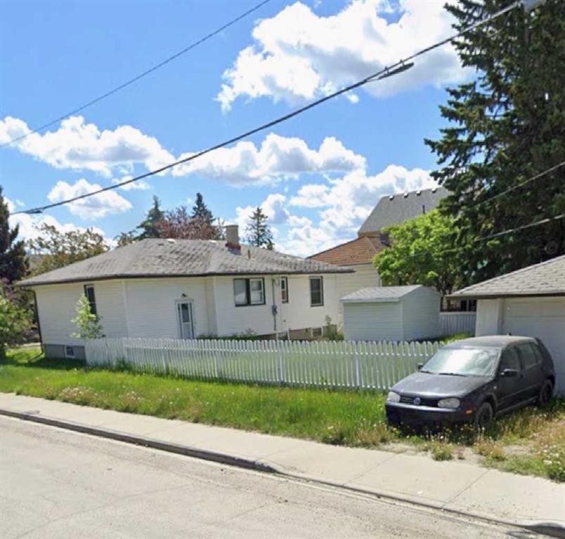 









1701


32

Street Southwest,
Calgary,




AB
T3C 1N6


