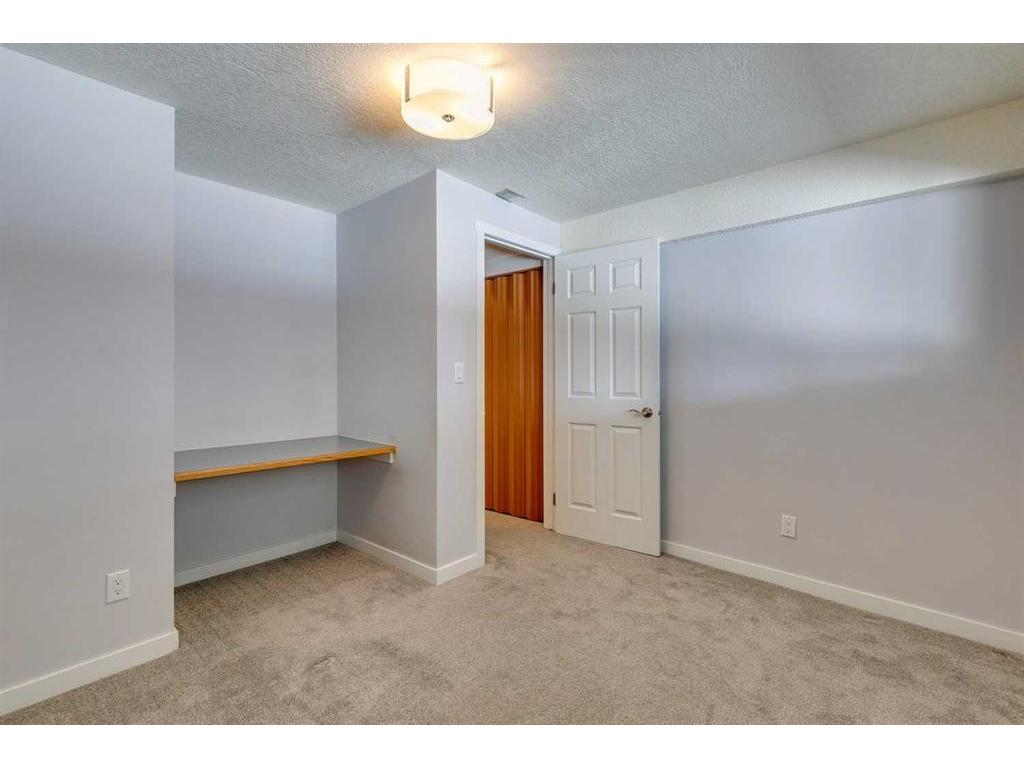 









116


Silver Crest

Drive Northwest, 15,
Calgary,




AB
T3B 4N9

