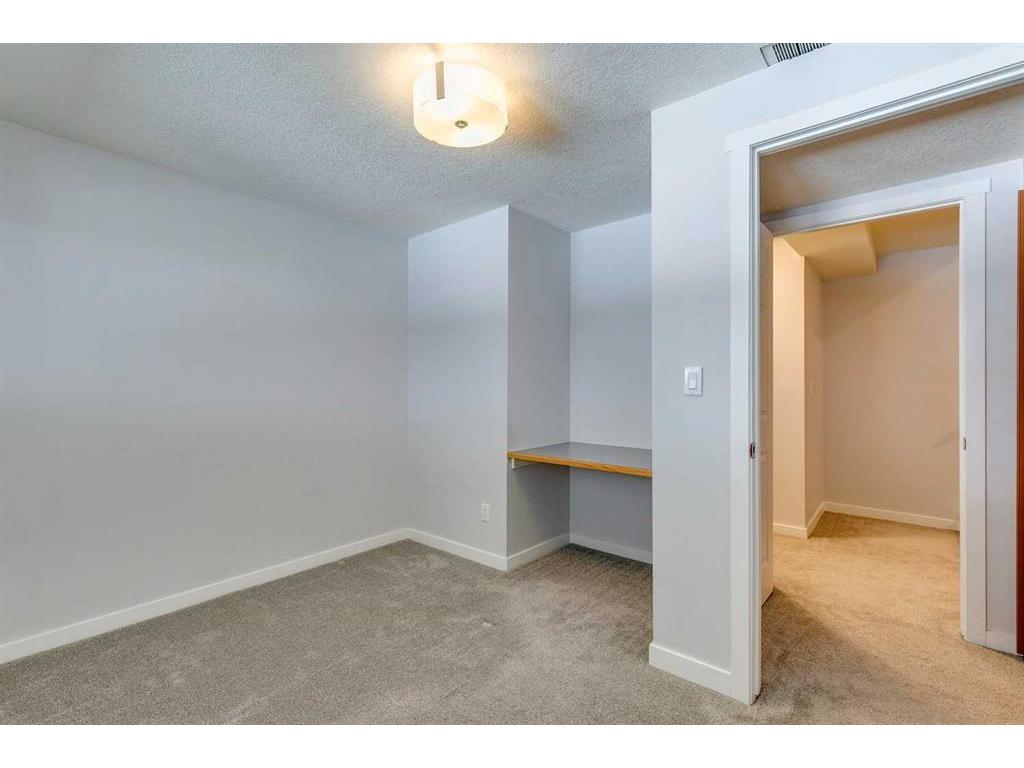









116


Silver Crest

Drive Northwest, 15,
Calgary,




AB
T3B 4N9

