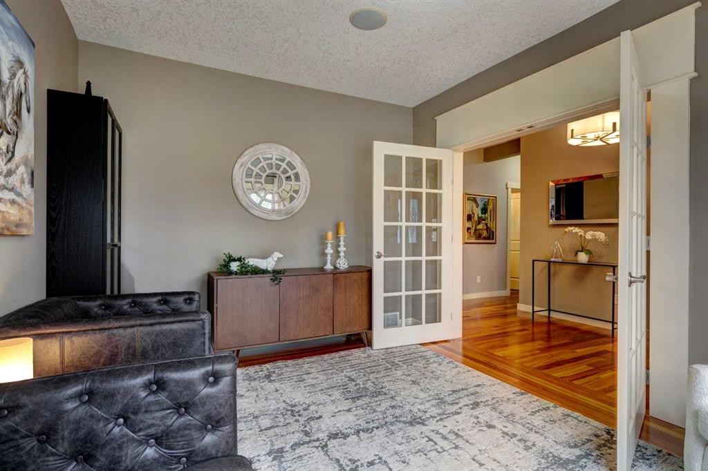 









332


Chapala

Point Southeast,
Calgary,




AB
T2X 0A2

