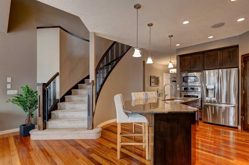 









332


Chapala

Point Southeast,
Calgary,




AB
T2X 0A2

