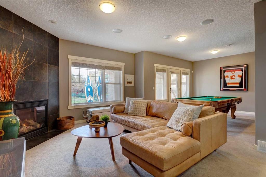 









332


Chapala

Point Southeast,
Calgary,




AB
T2X 0A2

