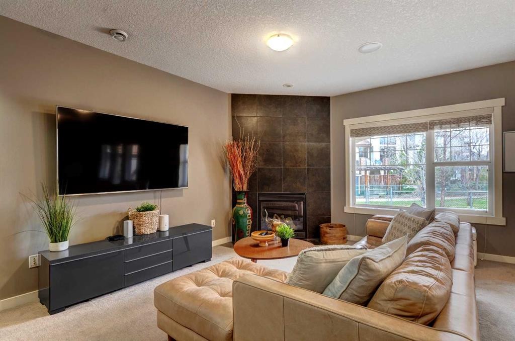 









332


Chapala

Point Southeast,
Calgary,




AB
T2X 0A2

