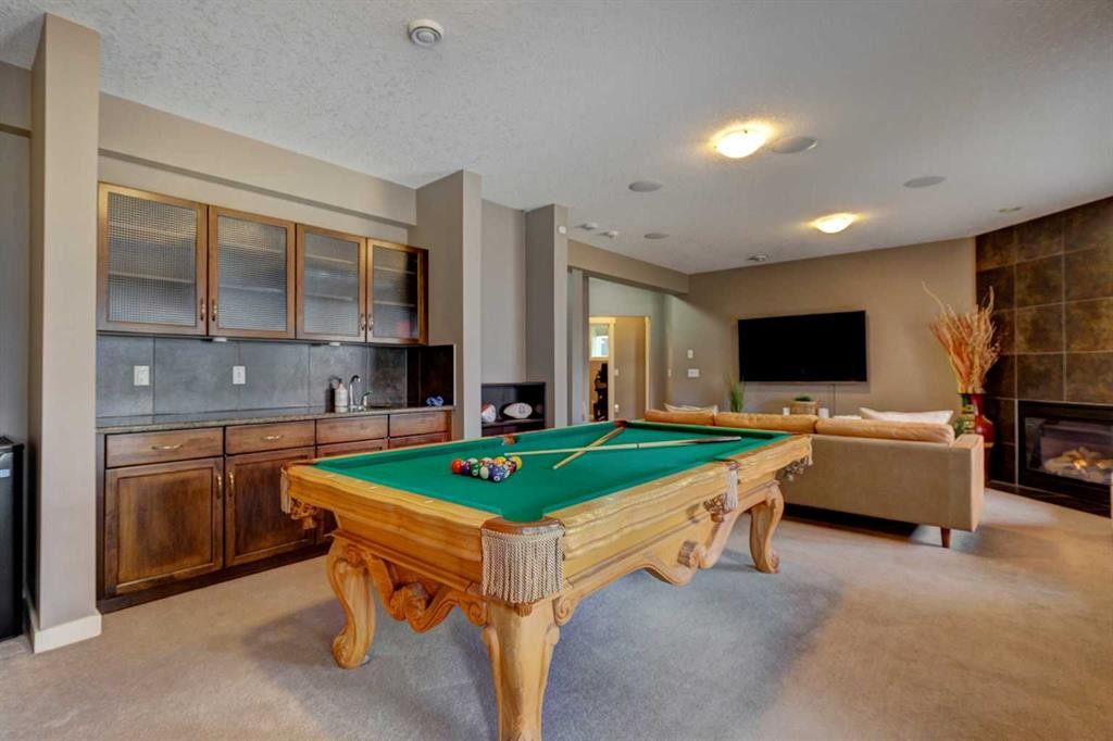 









332


Chapala

Point Southeast,
Calgary,




AB
T2X 0A2

