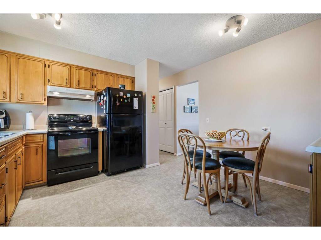 









6028


Dalgetty

Drive Northwest,
Calgary,




AB
T3A 1J3

