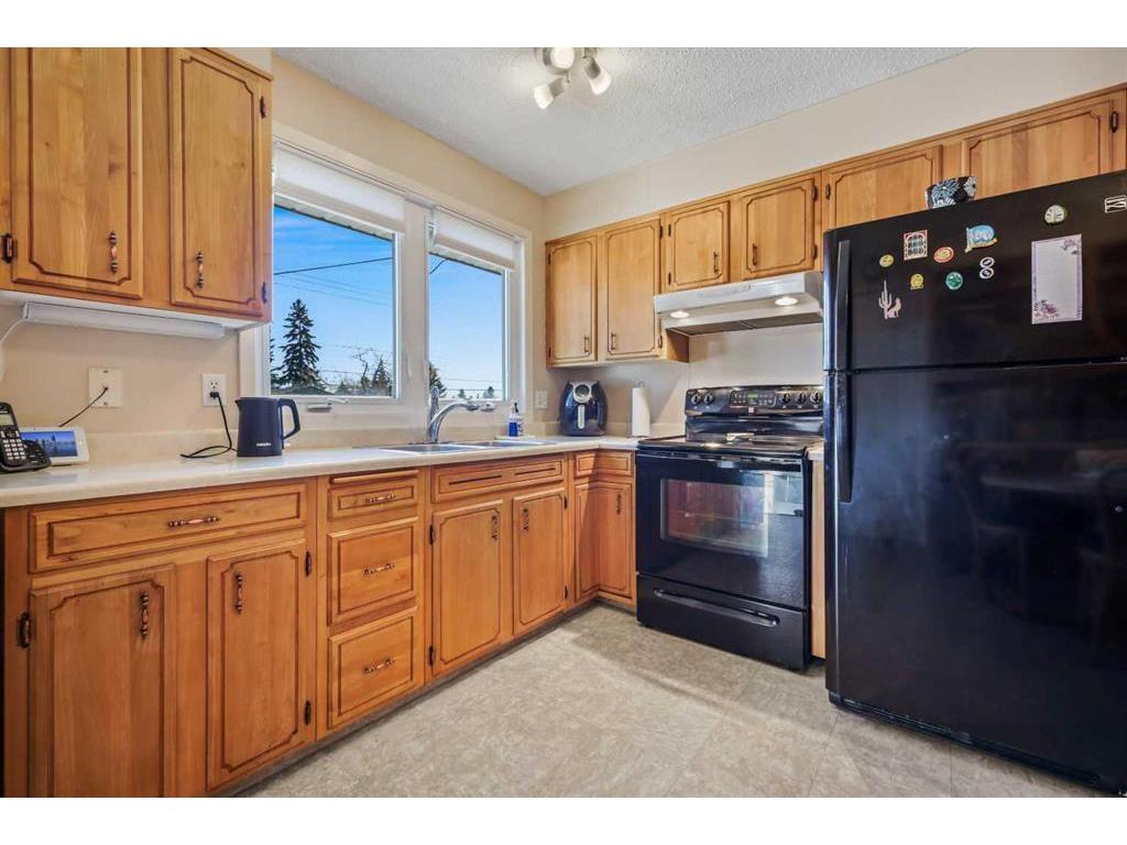 









6028


Dalgetty

Drive Northwest,
Calgary,




AB
T3A 1J3


