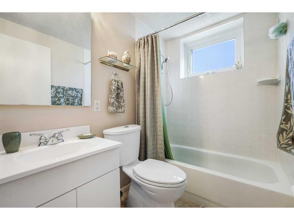 









6028


Dalgetty

Drive Northwest,
Calgary,




AB
T3A 1J3

