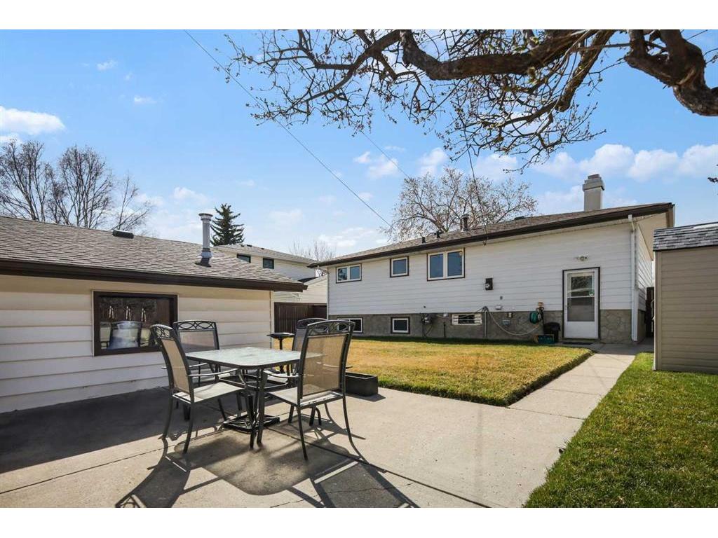 









6028


Dalgetty

Drive Northwest,
Calgary,




AB
T3A 1J3

