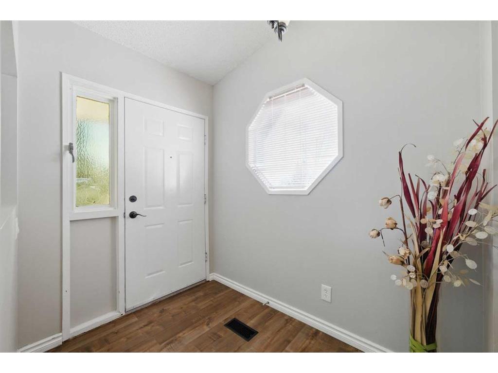 









828


Hunterston

Crescent Northwest,
Calgary,




AB
T2K 4N2

