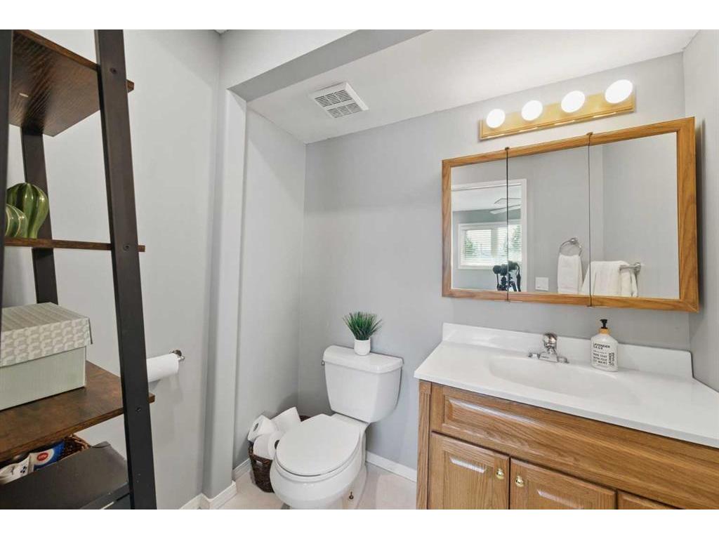 









828


Hunterston

Crescent Northwest,
Calgary,




AB
T2K 4N2

