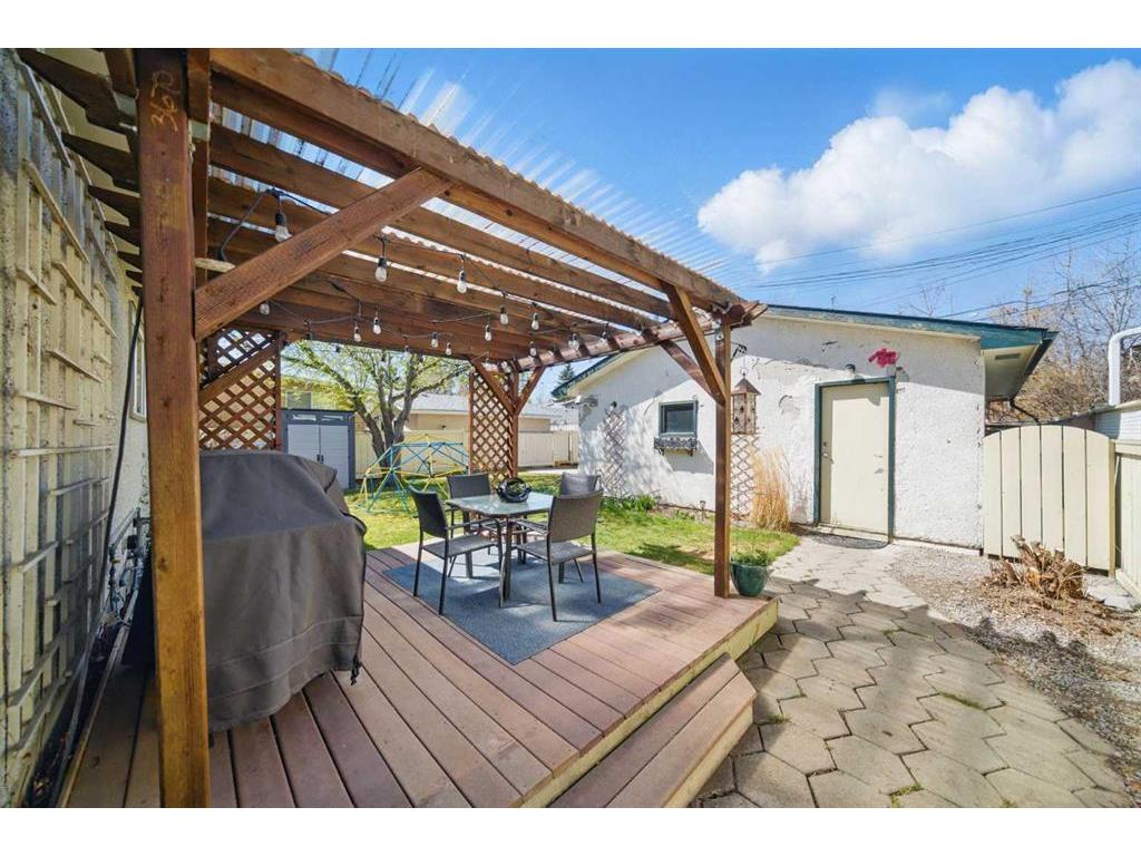 









828


Hunterston

Crescent Northwest,
Calgary,




AB
T2K 4N2


