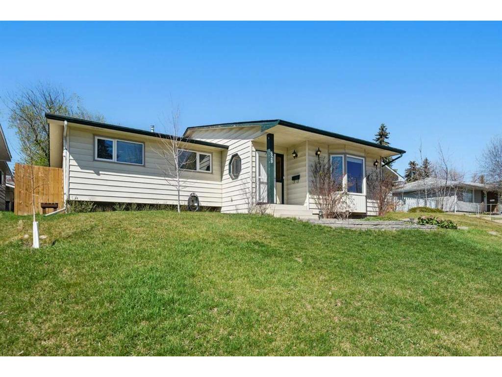 









828


Hunterston

Crescent Northwest,
Calgary,




AB
T2K 4N2

