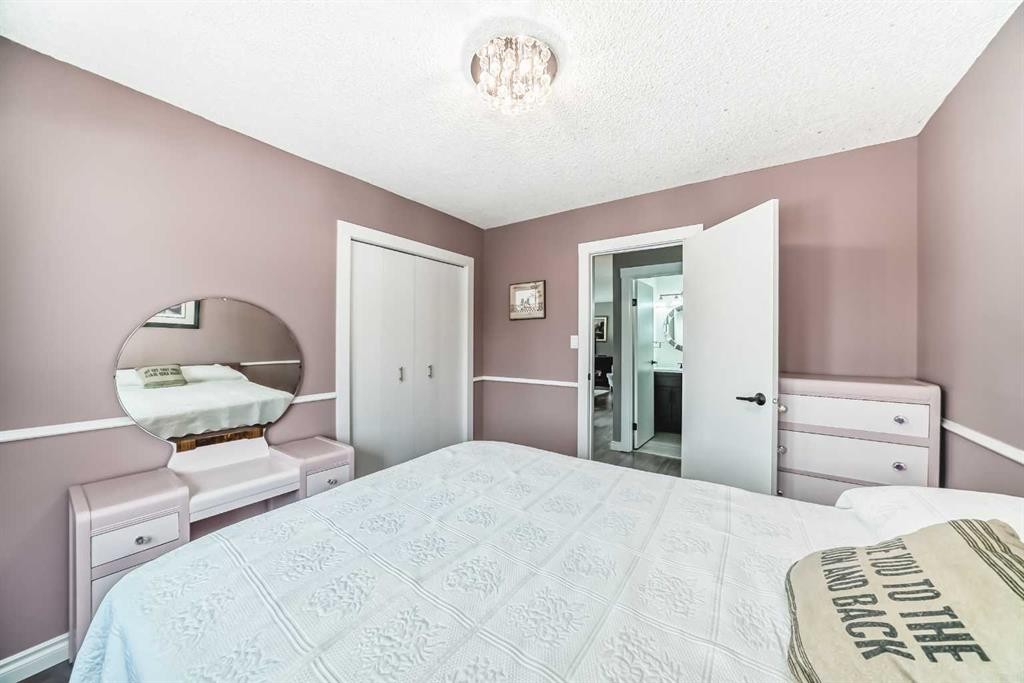 









19


Cedardale

Hill Southwest,
Calgary,




AB
t2w5a6

