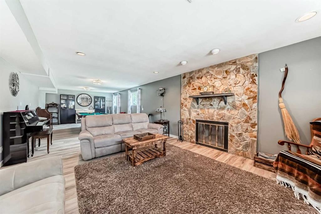 









19


Cedardale

Hill Southwest,
Calgary,




AB
t2w5a6

