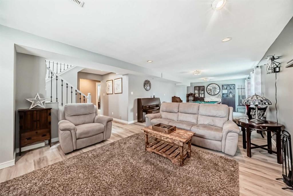 









19


Cedardale

Hill Southwest,
Calgary,




AB
t2w5a6

