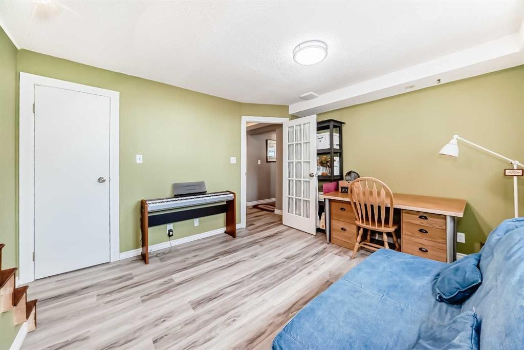 









19


Cedardale

Hill Southwest,
Calgary,




AB
t2w5a6

