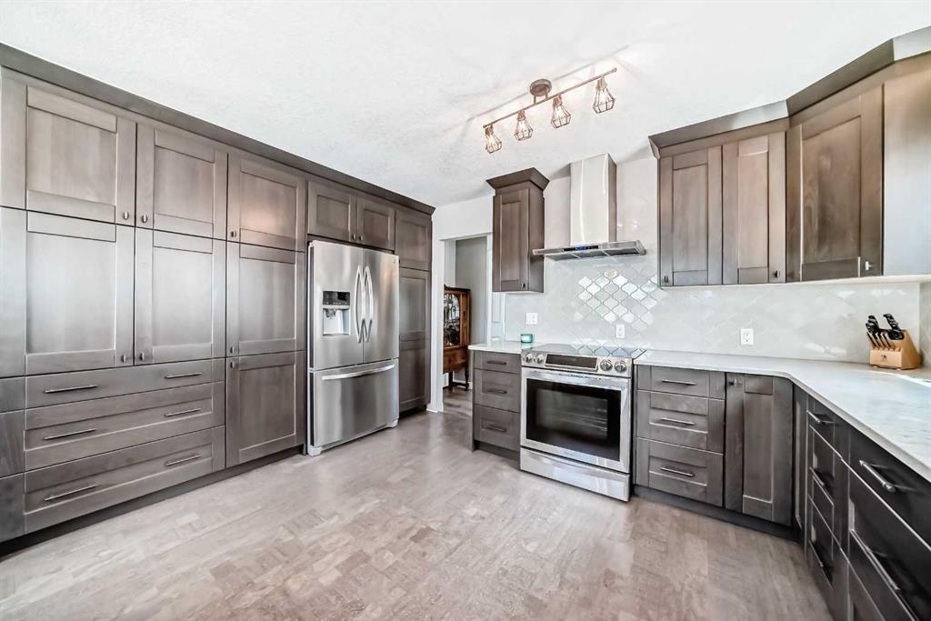 









19


Cedardale

Hill Southwest,
Calgary,




AB
t2w5a6

