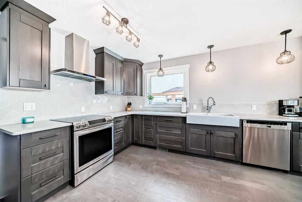 









19


Cedardale

Hill Southwest,
Calgary,




AB
t2w5a6

