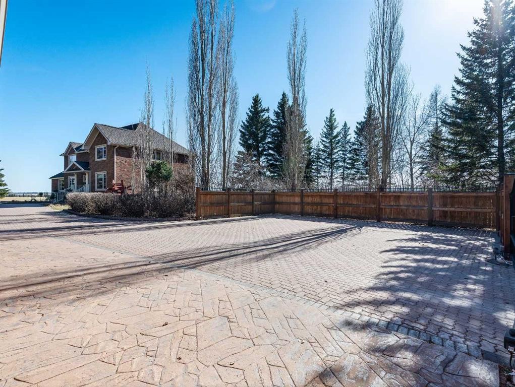 









225


Huggard

Road,
Rural Rocky View County,




AB
T3Z 2C2

