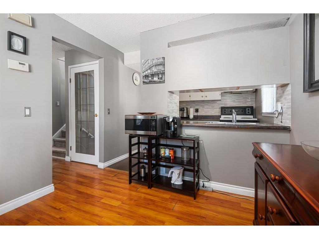 









829


Coach Bluff

Crescent Southwest, 701,
Calgary,




AB
T3H 1B1

