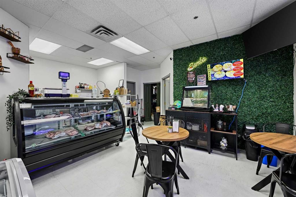 









1289


Highfield

Crescent Southeast, 108, 112,
Calgary,




AB
T2G 5M2

