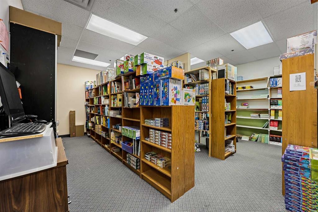 









1289


Highfield

Crescent Southeast, 108, 112,
Calgary,




AB
T2G 5M2

