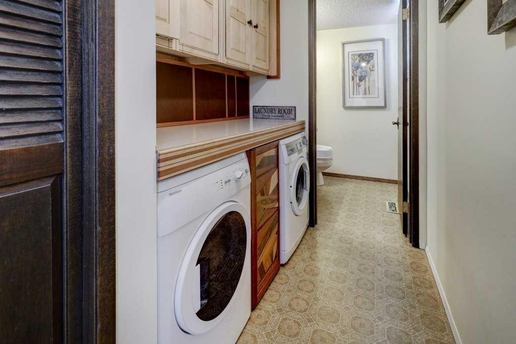 









19


Edgewood

Place Northwest,
Calgary,




AB
T3A 2T8

