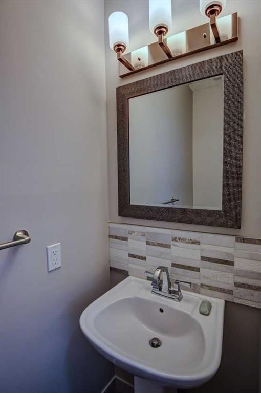 









78


Marquis

Heights Southeast,
Calgary,




AB
T3M 2A8

