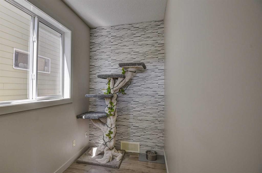 









78


Marquis

Heights Southeast,
Calgary,




AB
T3M 2A8

