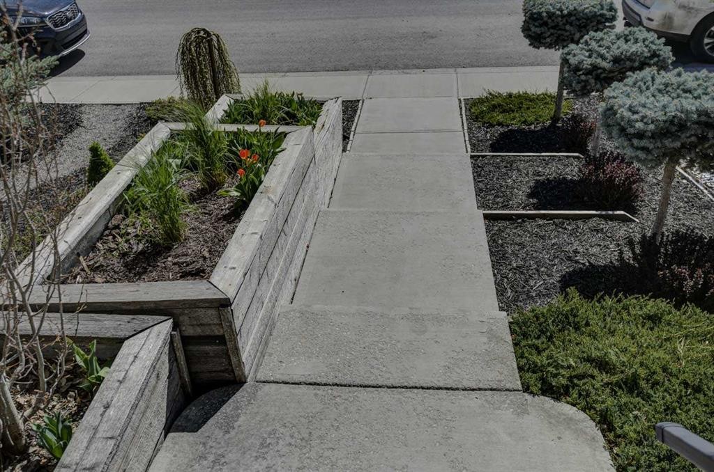 









78


Marquis

Heights Southeast,
Calgary,




AB
T3M 2A8

