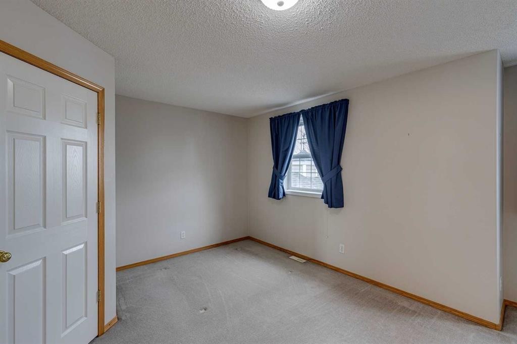 









7707


Martha's Haven

Park Northeast, 187,
Calgary,




AB
T3J3Z7


