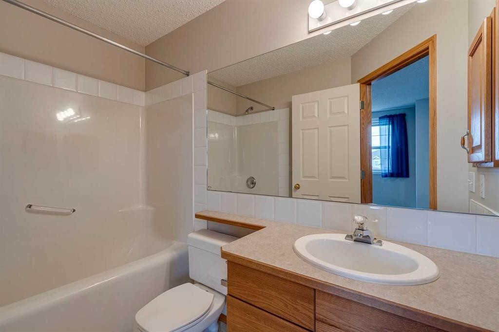 









7707


Martha's Haven

Park Northeast, 187,
Calgary,




AB
T3J3Z7

