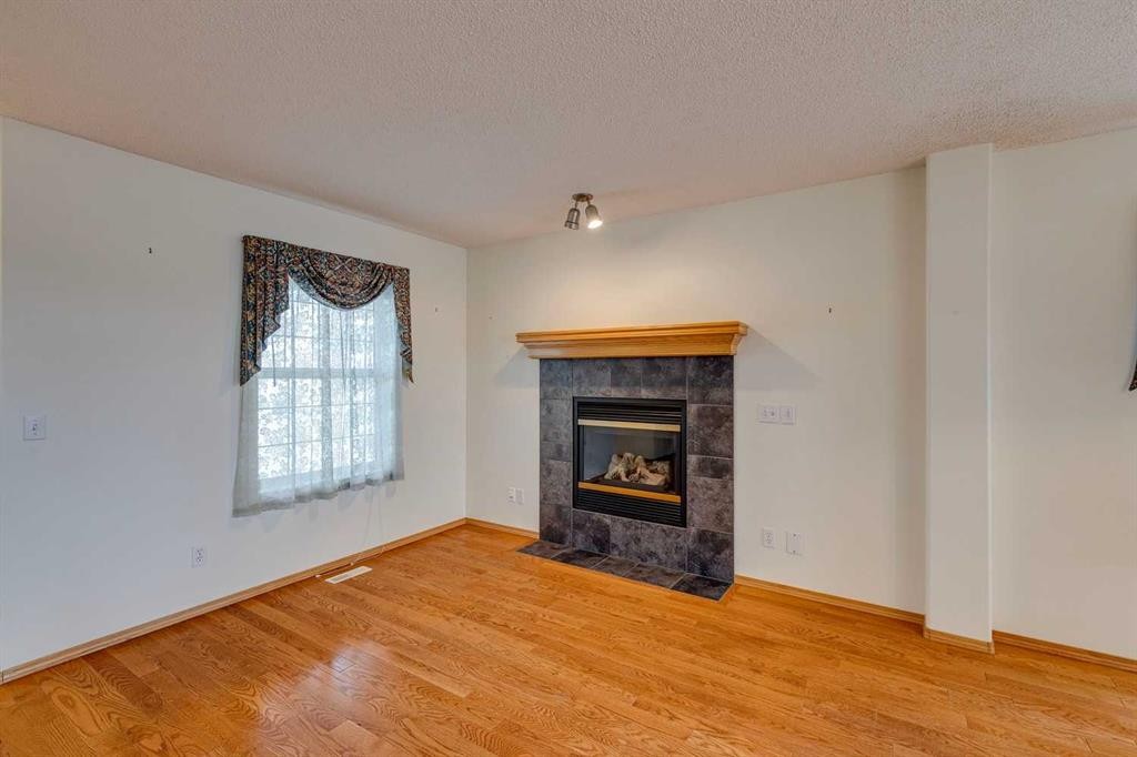 









7707


Martha's Haven

Park Northeast, 187,
Calgary,




AB
T3J3Z7

