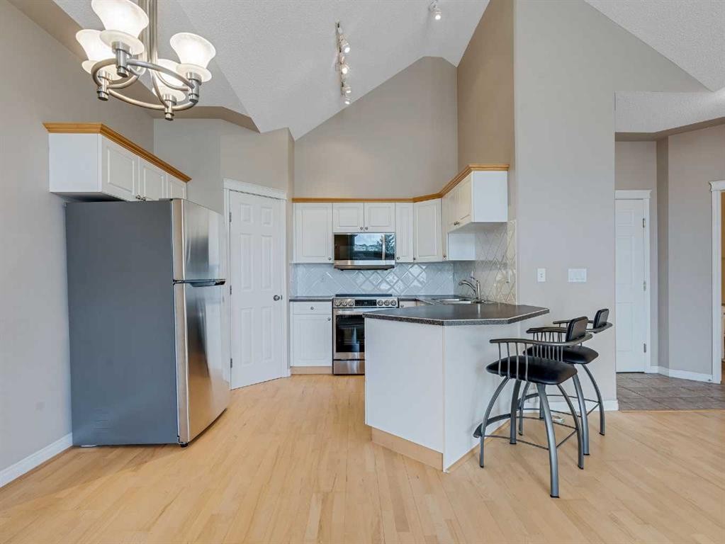 









7451


Springbank

Boulevard Southwest, 2301,
Calgary,




AB
T3H 4K5

