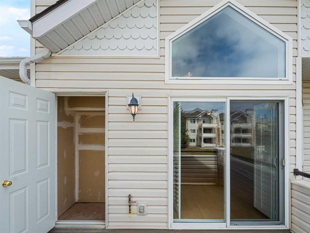 









7451


Springbank

Boulevard Southwest, 2301,
Calgary,




AB
T3H 4K5

