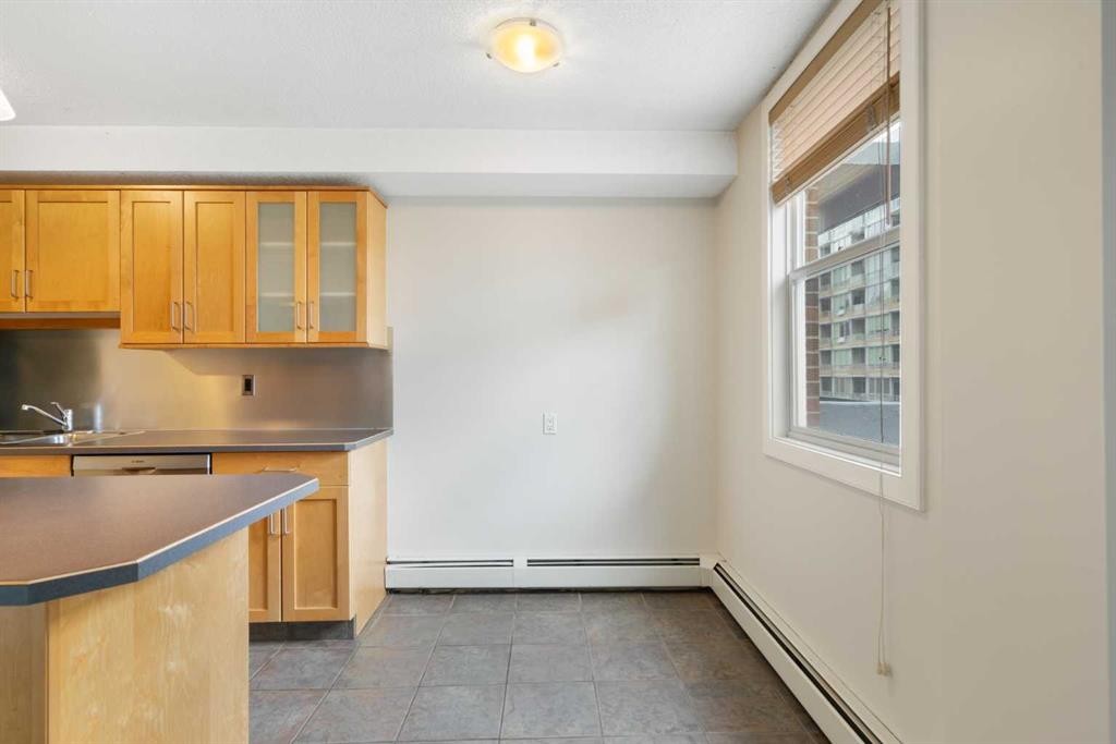 









605


14

Avenue Southwest, 604,
Calgary,




AB
T2R 0M9


