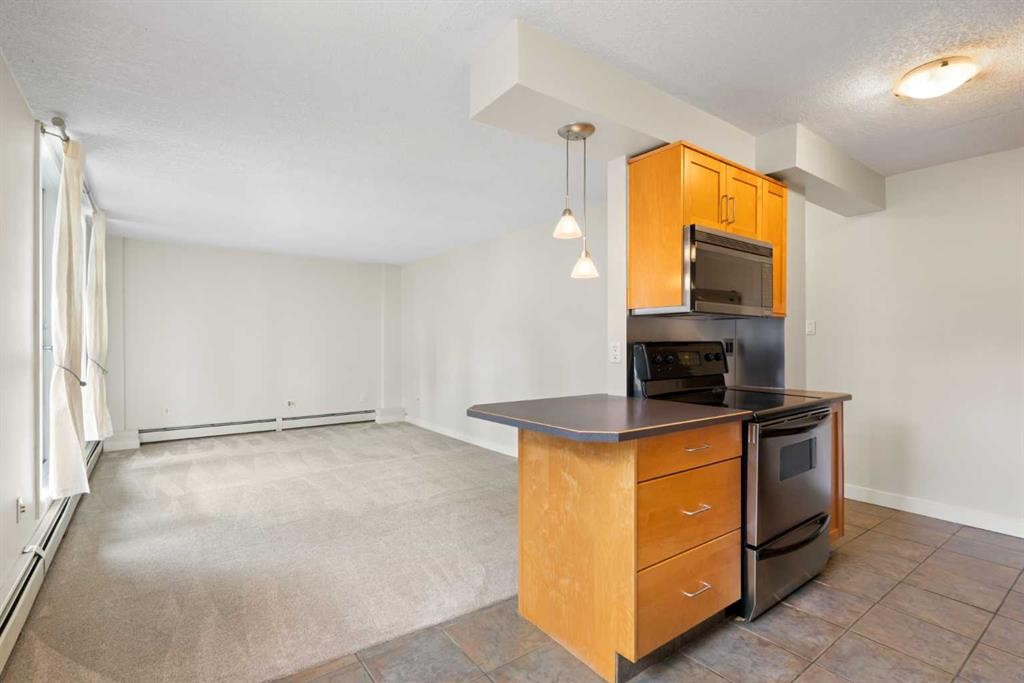









605


14

Avenue Southwest, 604,
Calgary,




AB
T2R 0M9

