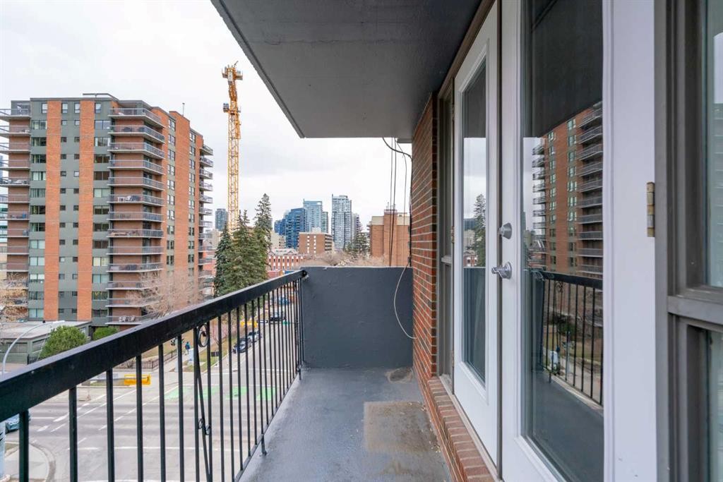 









605


14

Avenue Southwest, 604,
Calgary,




AB
T2R 0M9

