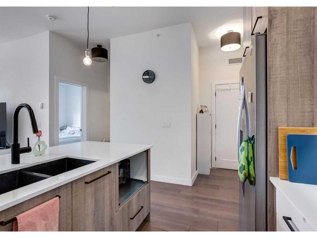 









2702


17

Avenue Southwest, 408,
Calgary,




AB
T3E 8A5

