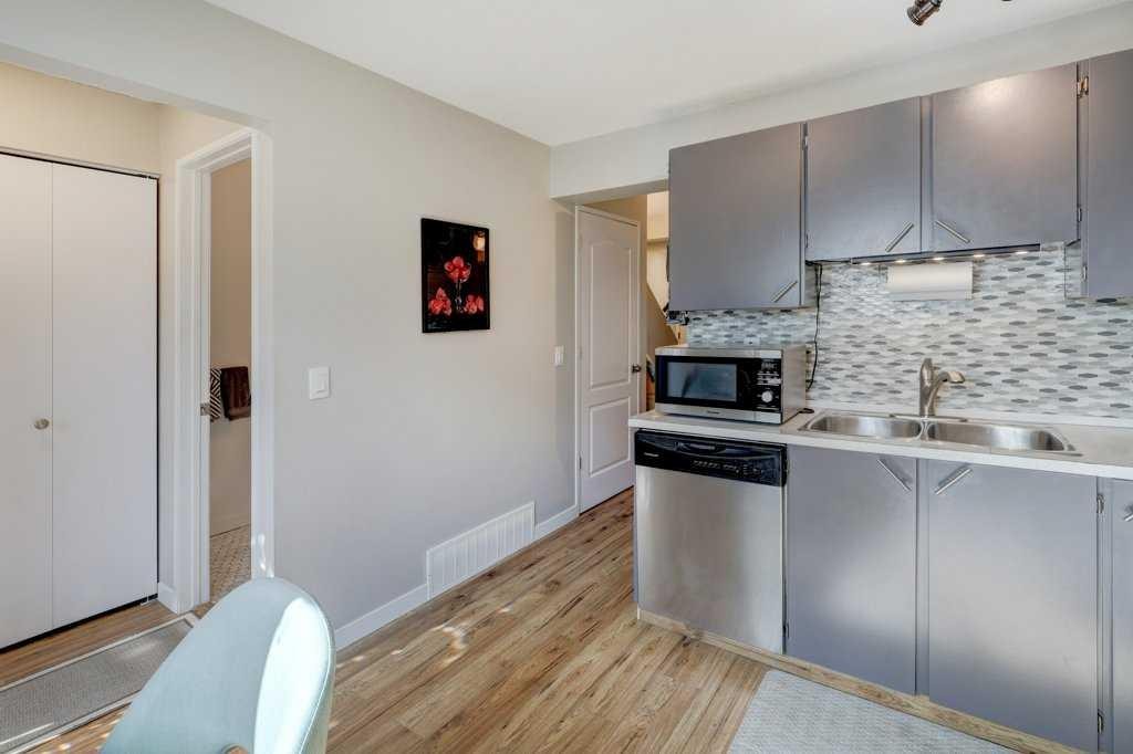 









44


Castlegreen

Close Northeast,
Calgary,




AB
t3j 1y6

