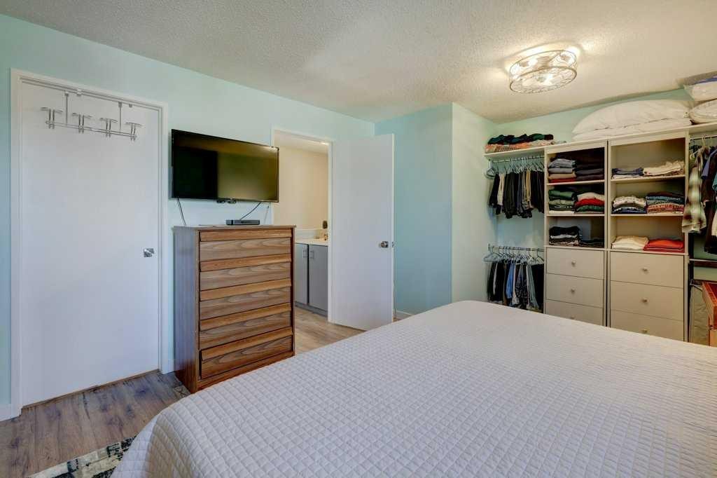 









44


Castlegreen

Close Northeast,
Calgary,




AB
t3j 1y6

