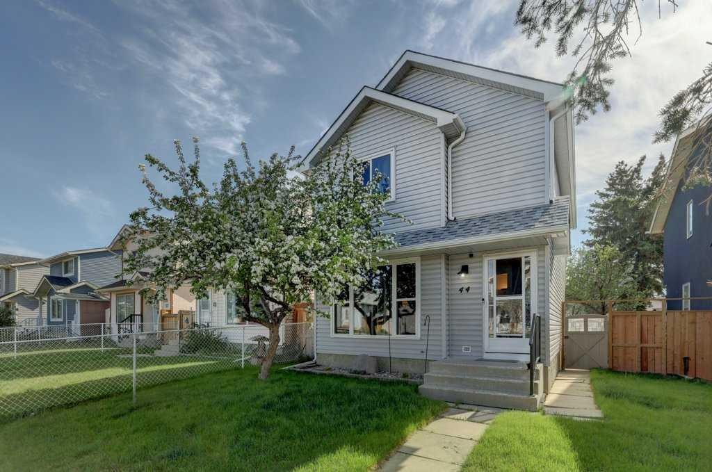 









44


Castlegreen

Close Northeast,
Calgary,




AB
t3j 1y6

